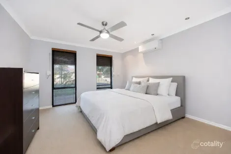 Property photo of 12 Holcombe Road Warnbro WA 6169