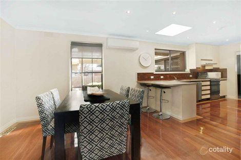 Property photo of 8 Tunbridge Crescent Lalor VIC 3075