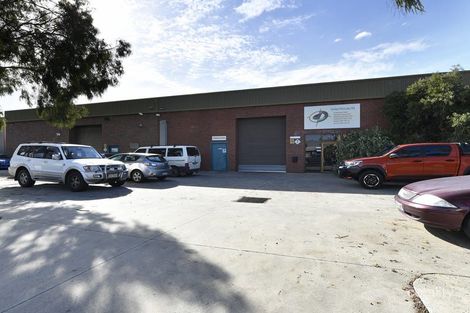 14 Macbeth St, Braeside, VIC 3195