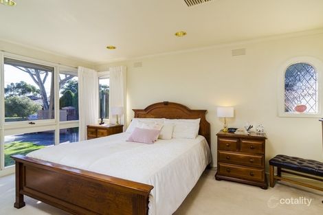 Property photo of 8-9 Mindara Court Hoppers Crossing VIC 3029