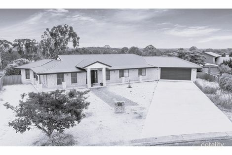 Property photo of 12 Hardman Close Armidale NSW 2350