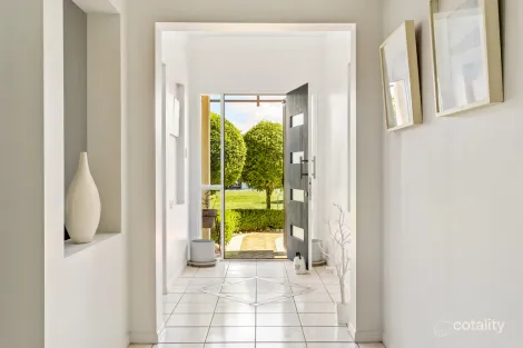 Property photo of 19 Osprey Place Taigum QLD 4018