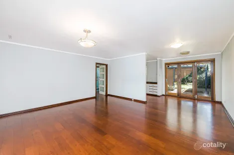 Property photo of 2 Dalmatia Place Como WA 6152