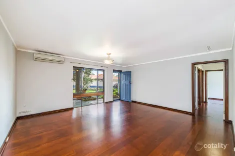 Property photo of 2 Dalmatia Place Como WA 6152