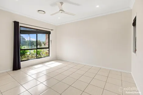 Property photo of 5 Bayley Court Urraween QLD 4655