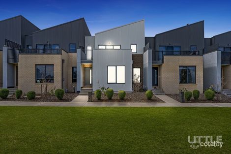 Property photo of 26 Skye Walk Wollert VIC 3750