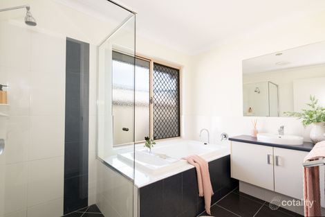 Property photo of 8 Dorothy Place Mirani QLD 4754