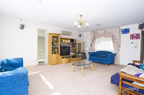 Property photo of 10 Warren Close Mill Park VIC 3082