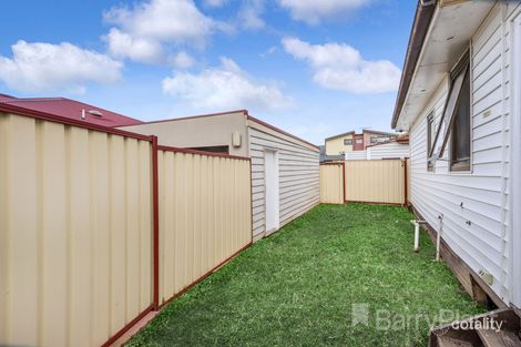 Property photo of 1/22 Welwyn Parade Deer Park VIC 3023