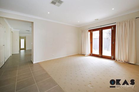 Property photo of 12 Hardwick Crescent Derrimut VIC 3026