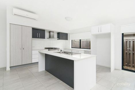 Property photo of 11 Bunderoo Circuit Pimpama QLD 4209