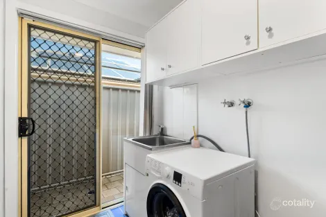 Property photo of 8 Arcadia Drive Smithfield SA 5114