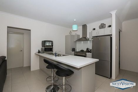 Property photo of 22 Apium Mews Lake Coogee WA 6166
