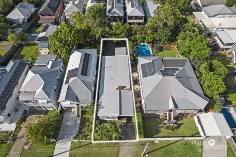 74 Camelia St, Cannon Hill, QLD 4170