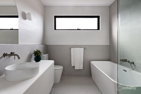 Property photo of 2/37 Thackeray Road Reservoir VIC 3073