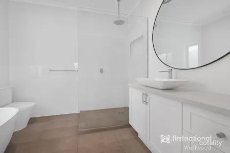 Property photo of 17 Haniper Grove Werribee VIC 3030