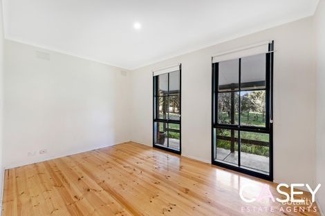 Property photo of 3 Fletcher Road Cranbourne South VIC 3977