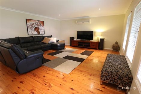 Property photo of 23 Dominion Avenue Hunterview NSW 2330