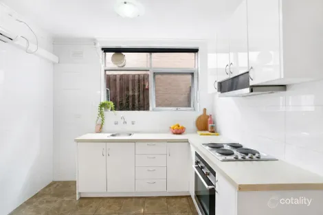 2/1011 Drummond St, Carlton North, VIC 3054
