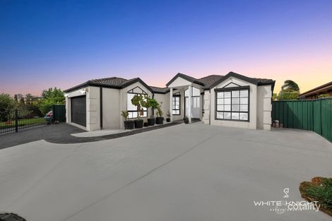 11 Flemming Ave, Burnside, VIC 3023