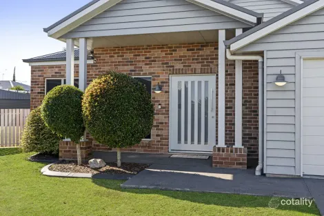 Property photo of 17 Bootes Street Kearneys Spring QLD 4350