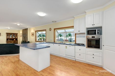 Property photo of 16 Strathallyn Road Ringwood VIC 3134