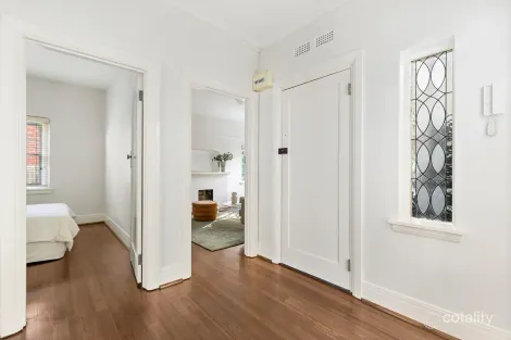 Property photo of 5/28 Ellesmere Road Windsor VIC 3181