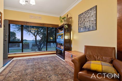 Property photo of 36 Burridge Way Hamilton Hill WA 6163