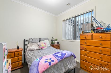 Property photo of 23 Bavaria Lane Pakenham VIC 3810