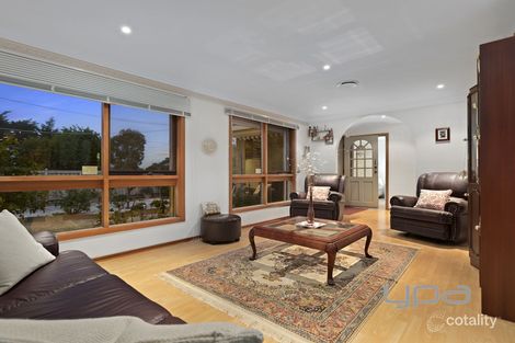 Property photo of 12 Dobell Crescent Werribee VIC 3030