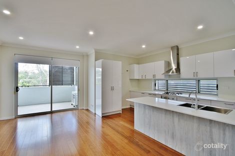 2/847 Logan Rd, Holland Park West, QLD 4121