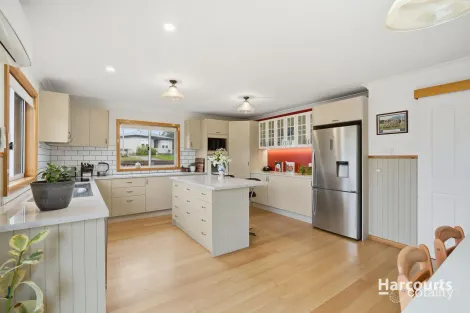 Property photo of 54 Backhouse Lane Cambridge TAS 7170