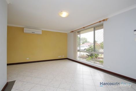 Property photo of 16 Randall Way Langford WA 6147