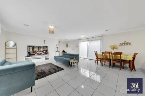 Property photo of 3 Sandover Street Tarneit VIC 3029