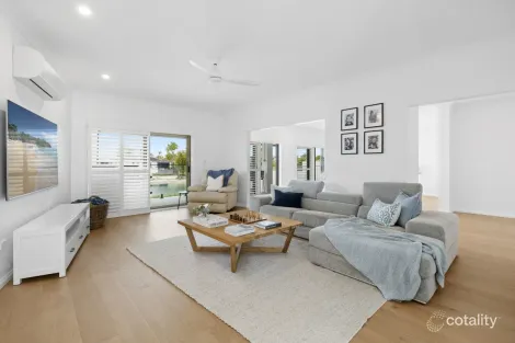 Property photo of 11 Blair Athol Crescent Bundall QLD 4217