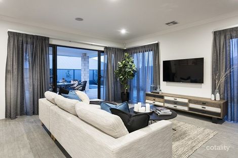 Property photo of 8A Calbourne Way Kingsley WA 6026