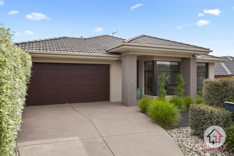 Property photo of 12 Appleberry Way Wallan VIC 3756