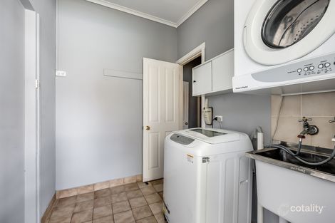 10 Wollowra Cres, Largs North, SA 5016