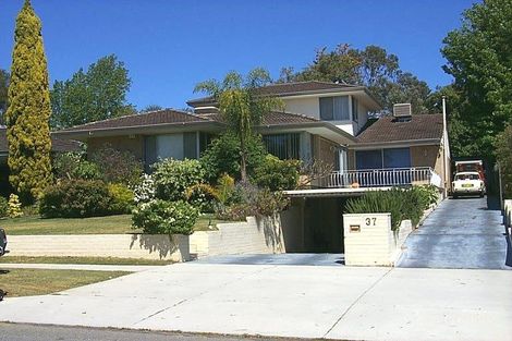 37 Castle Rd, Woodlands, WA 6018