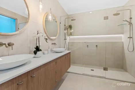 Property photo of 36 Buderim Street Manly QLD 4179