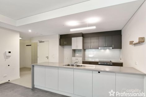 64/16 Midgegooroo Ave, Cockburn Central, WA 6164