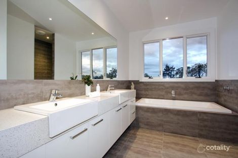 Property photo of 3 Irving Avenue Box Hill VIC 3128