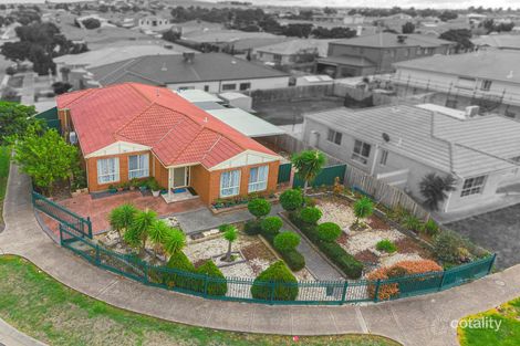 Property photo of 8 Cedarwood Way Roxburgh Park VIC 3064
