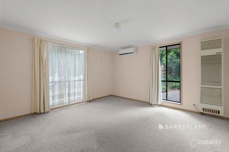 Property photo of 18 Linlithgow Court Narre Warren VIC 3805