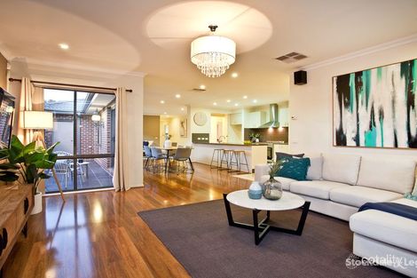 Property photo of 28 Bowmont Drive Derrimut VIC 3026