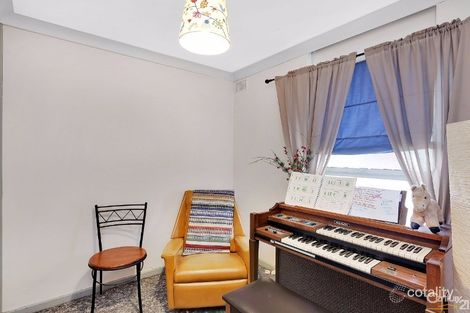 12 Bushby St, Hackham, SA 5163