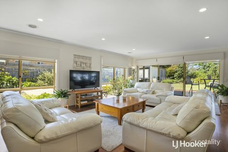 Property photo of 18 Woodland Heath Drive Inverloch VIC 3996