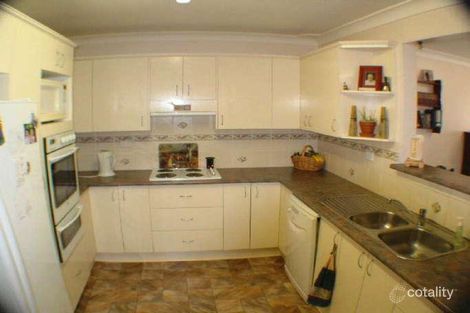 Property photo of 2 Eton Court Cambridge Park NSW 2747