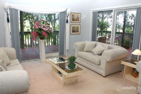 Property photo of 2 Ruby Place Green Point NSW 2251