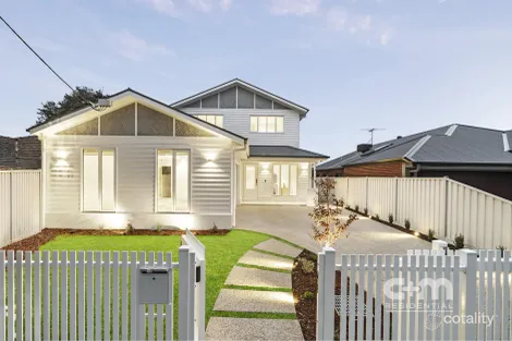 Property photo of 16 Dale Avenue Pascoe Vale VIC 3044